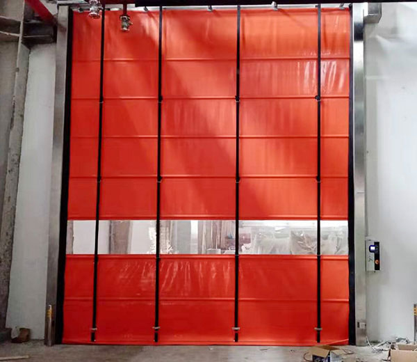 快速堆積門(mén)有哪些特點(diǎn)？